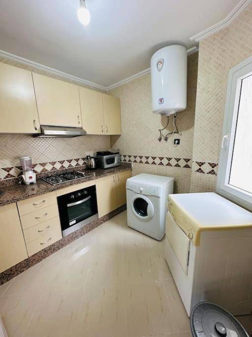 Apartamento Vacacional Achakar Playa&Piscina! Tanger Eksteriør billede